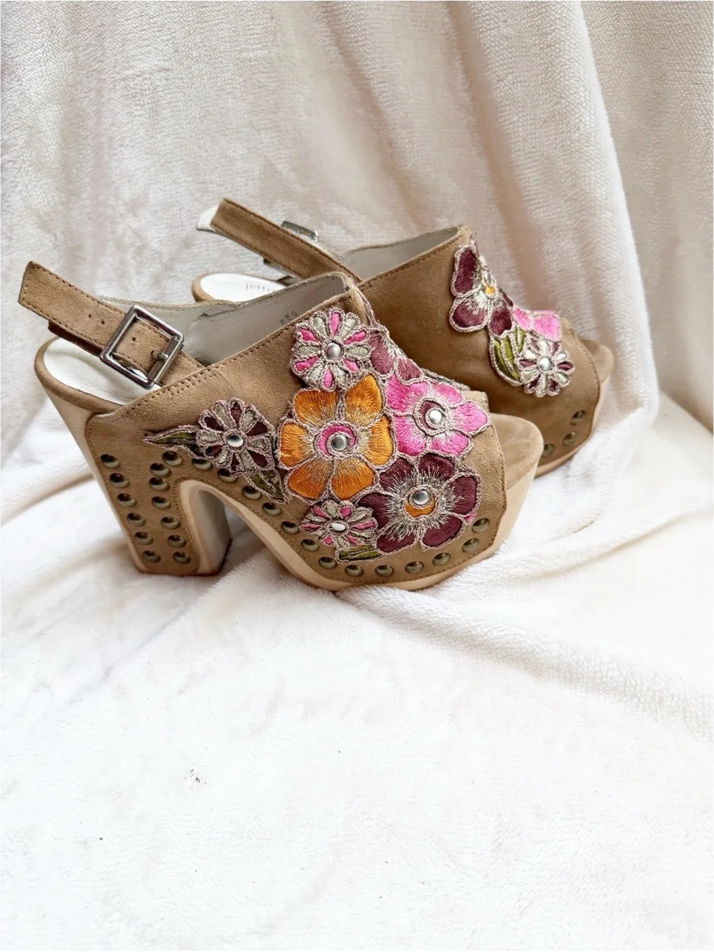 Jeffrey Campbell Vuelta Embroidered Suede Platform Slingback Heels - Picture 4 of 5
